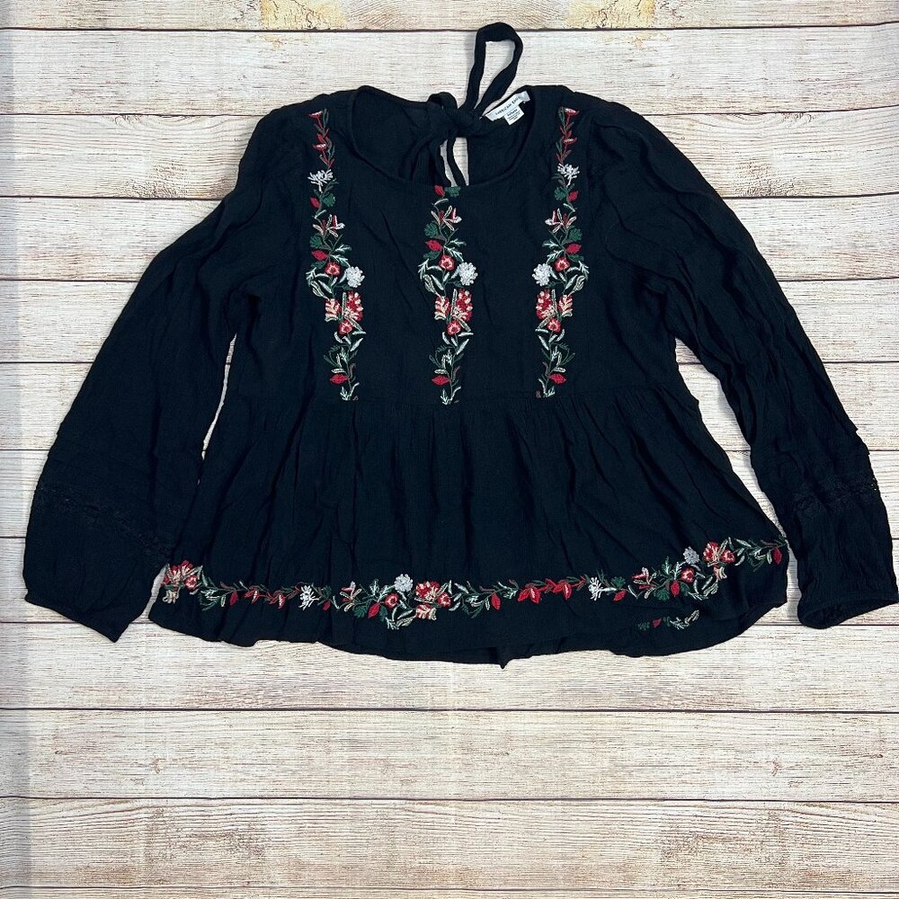 American Eagle‎ Black Embroidered Floral Boho Peasant Top Size M Long Sleeve